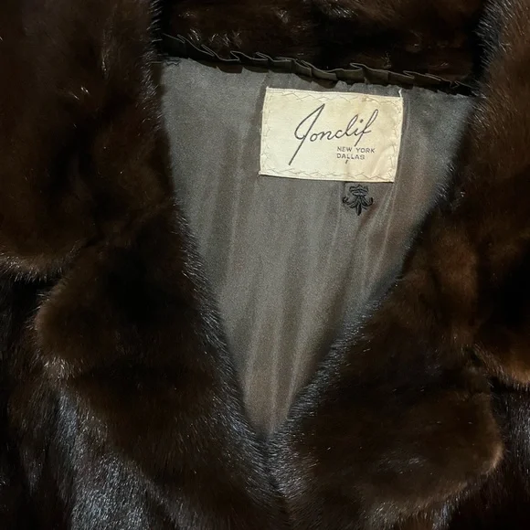 Jonclif Vintage Chocolate Luxury Mink Coat, XL